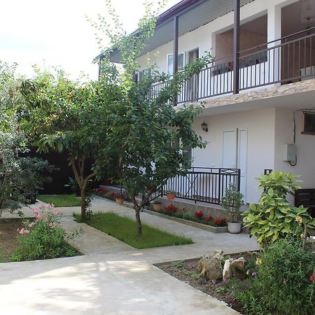 Guest House U Aleny Γκάγκρα Εξωτερικό φωτογραφία
