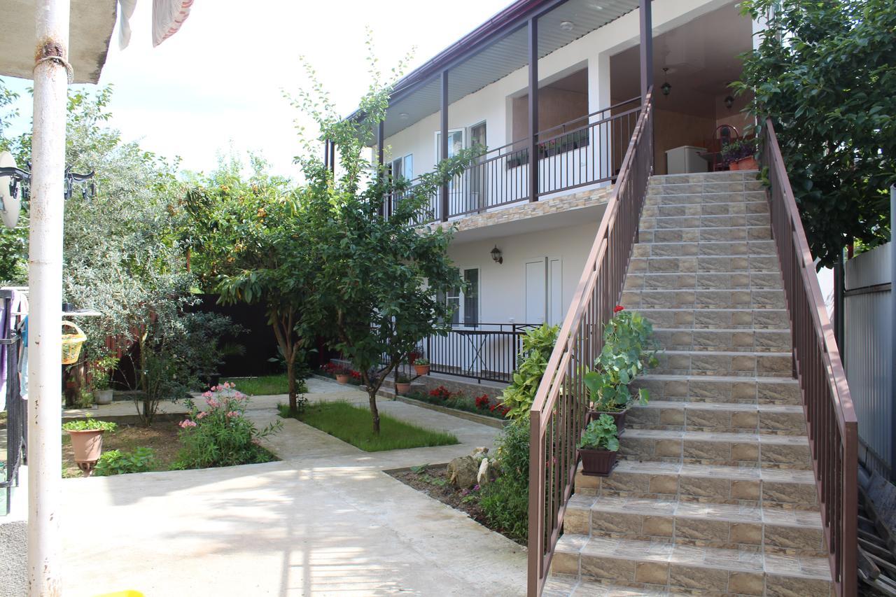 Guest House U Aleny Γκάγκρα Εξωτερικό φωτογραφία